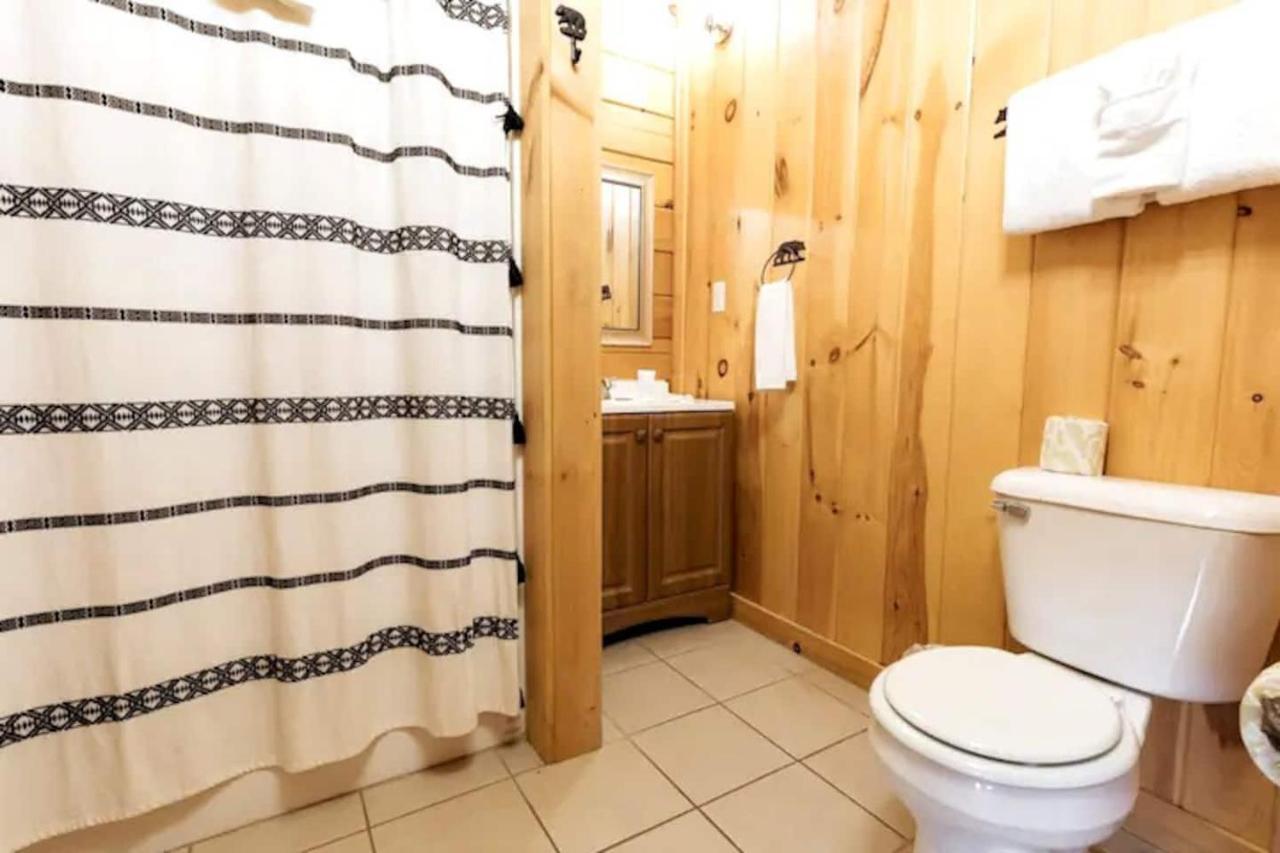 فيلا سيفيرفيلفي Smoky Mtn Hideaway - Cabin W/ Hot Tub & Pool Table المظهر الخارجي الصورة