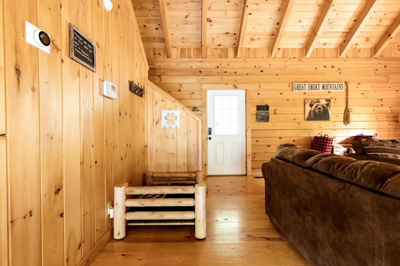 فيلا سيفيرفيلفي Smoky Mtn Hideaway - Cabin W/ Hot Tub & Pool Table المظهر الخارجي الصورة