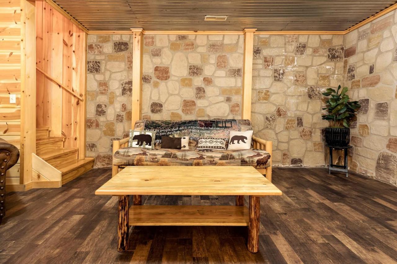 فيلا سيفيرفيلفي Smoky Mtn Hideaway - Cabin W/ Hot Tub & Pool Table المظهر الخارجي الصورة